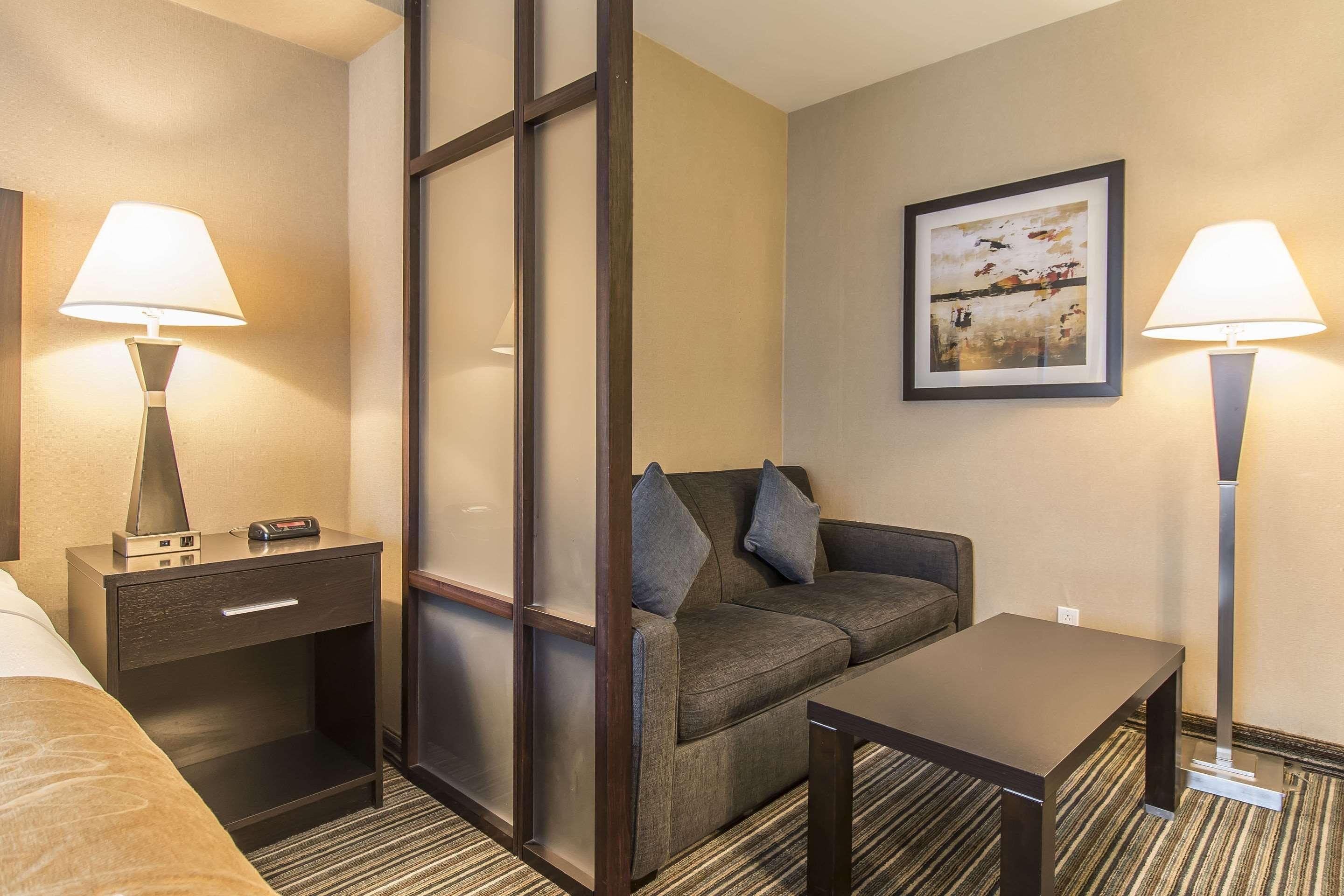 Comfort Suites Downtown Montréal Kültér fotó