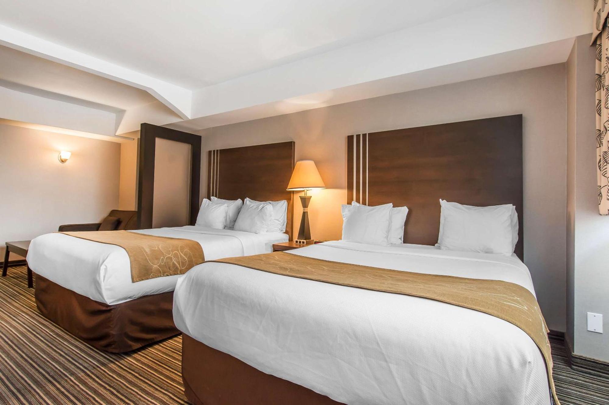 Comfort Suites Downtown Montréal Kültér fotó